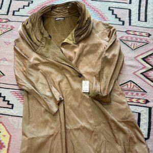 NWT Overland Women's Large Donna Reversible Packable Reversible Raincoat